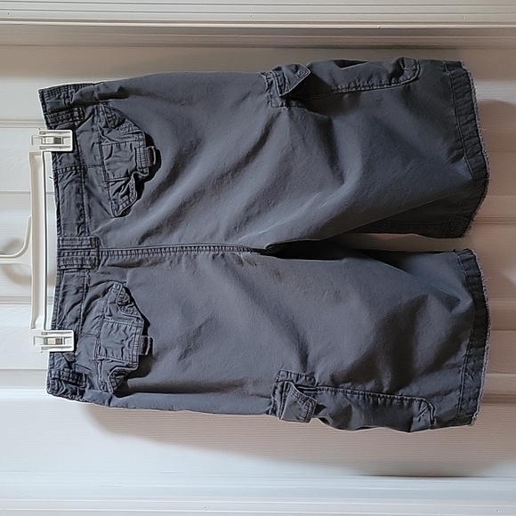 Urban Pipeline Gray Cargo Shorts size 18 Husky Boys 👦 - Picture 2 of 11